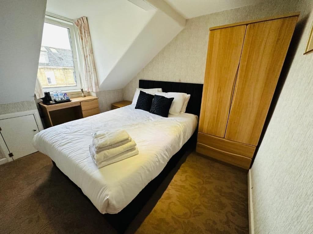 Double Room with Shared Bathroom